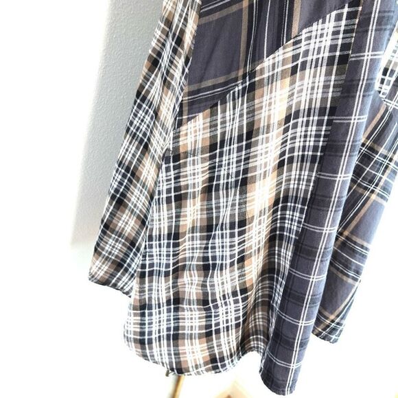 J.Jill Long Multi Plaid Button Down Blouse Tan Black White Size Medium Petite - Picture 9 of 14